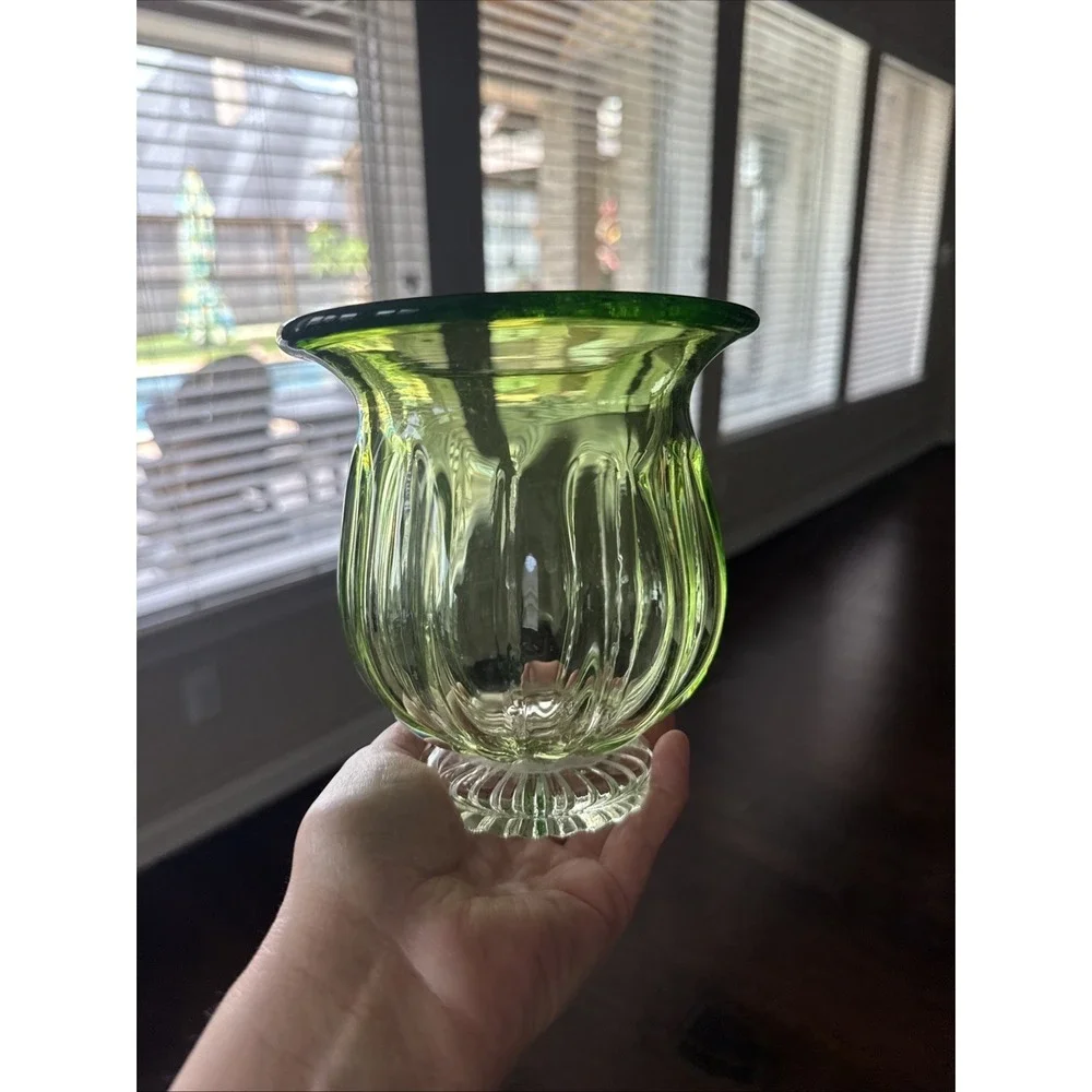 Vtg Avocado Green Glass Ribbed Scalloped Ftd Flower Vase 5.5